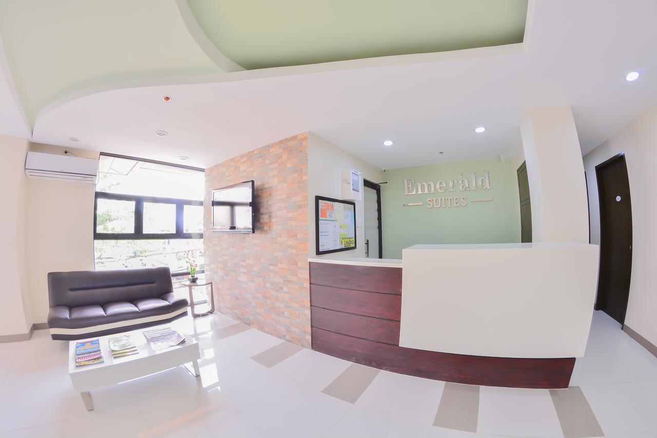 Emerald Suites Cdo Cagayán de Oro Extérieur photo